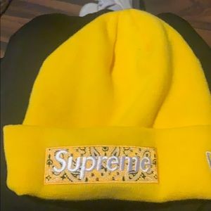 Supreme yellow Beanie